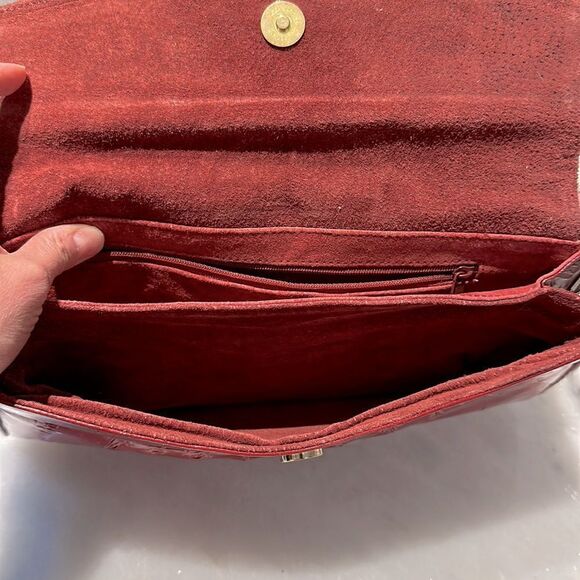 Beautiful Genuine Vintage 70’s Red Eel Skin Leather Crossbody Bag or Clutch - Picture 4 of 4